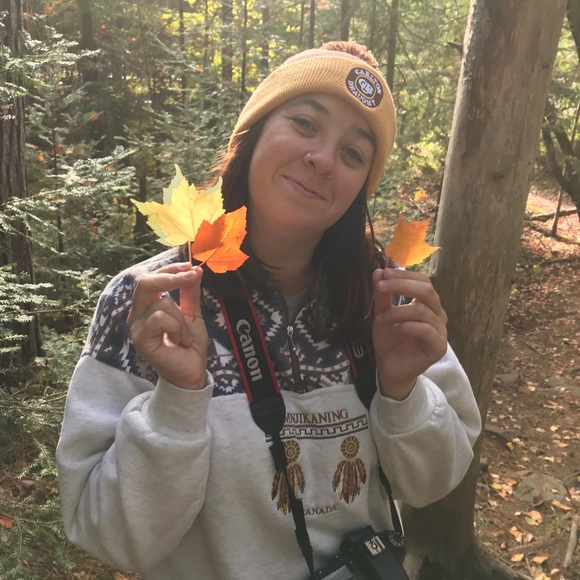 Meet your Posher, Emilie - Picture 1 of 1